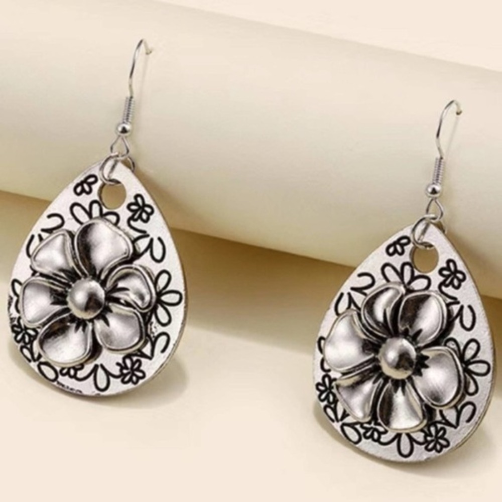 Large Boho Antique Silver-Tone 3D Flower Water Drop Earrings BRAND NEW